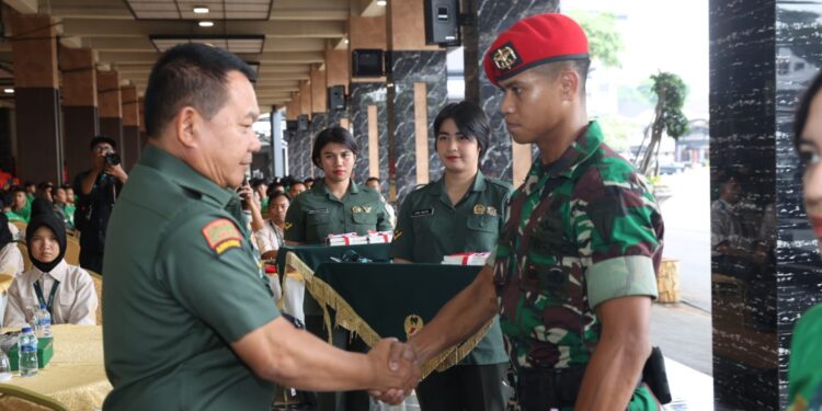 Jelang Pemilu 2024: Komisi II DPR RI Puji Jenderal Dudung Jaga Netralitas TNI