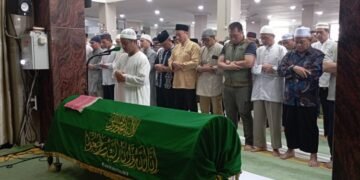 Jenazah Rudy Ariffin Tiba di Masjid Al Jihad Banjarmasin, Warga Beri Penghormatan Terakhir